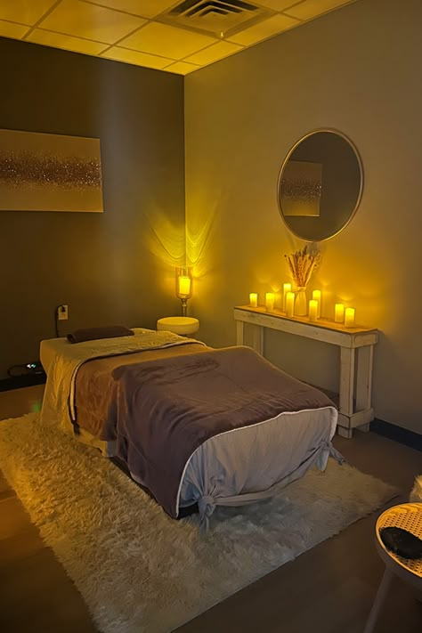 Create a haven of tranquility with our 24 small space massage room ideas. From soft lighting to cozy textiles, these tips will help you design a personal spa experience in the comfort of your home. Unwind in style and visit our blog for all the serene details! Massage Suite Decor, Cozy Beauty Room, Cozy Facial Room, Spa Room Color Schemes, Small Spa Business Ideas, Home Massage Studio, Massage Office Decor, Massage Room Lighting Ideas, Massage Room Lighting