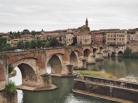 Neoclassic Exterior, Roman Bridge, Dead Forest, Stone Bridges, Architecture Reference, Steampunk City, Old Bridges, Beautiful Bridges, Famous Bridges