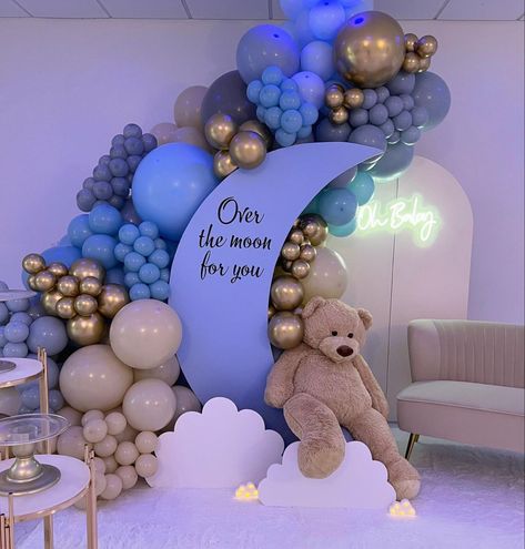 Moon Baby Shower Theme, Moon Stars Baby Shower, Gender Reveal Baby Shower Themes, Baby Shower Balloon Arch, Star Baby Shower Theme, Bear Baby Shower Theme, Idee Babyshower, Baby Shower Theme Decorations, Baby Shower Deco