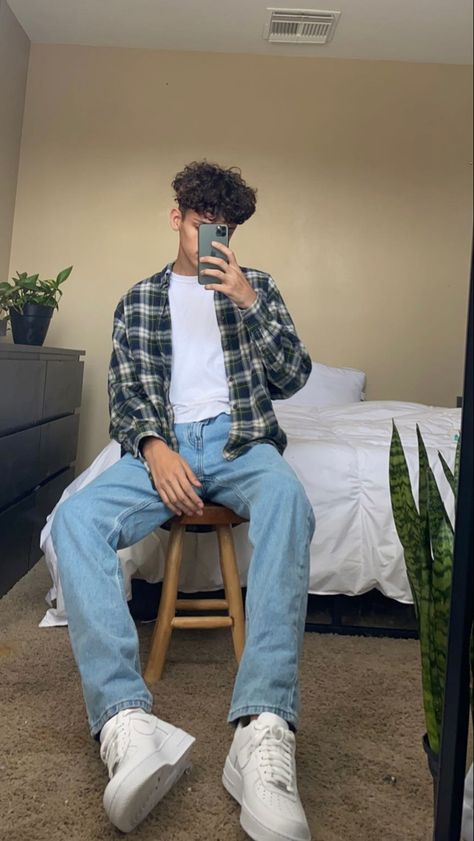 Flannel Outfits Men Country, Flannel Overshirt Men Outfit, Orange Flannel Outfit Men, Brown Flannel Outfit Men, Flanel Outfit Aesthetic, Mens Flannel Outfit, Guy In Flannel, Boyfriend Outfit Ideas, Orange Flannel Outfit