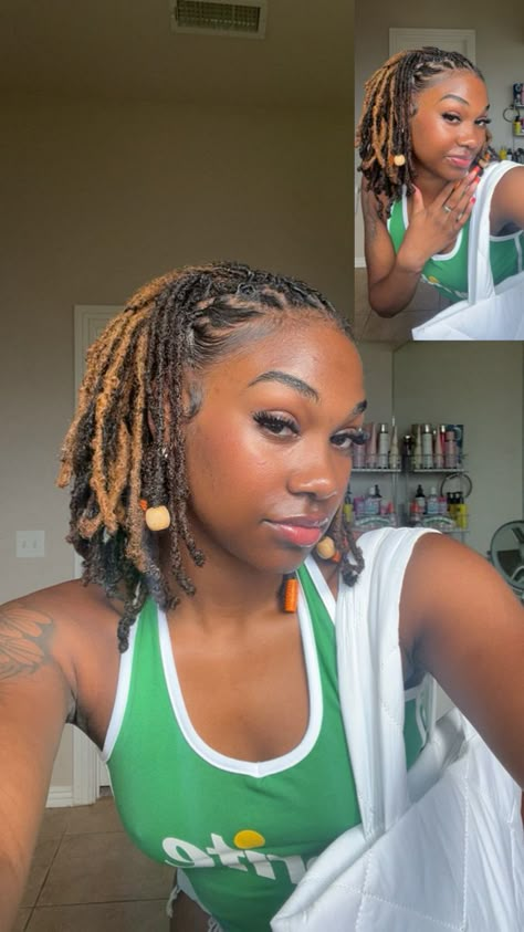 Locs Summer Styles, Short Locs Hairstyles With Beads, Cute Hairstyles For Dreadlocks, Lock Retwist Styles, Short Styles For Locs, Loc Summer Styles, Small Locs Black Women Styles, Loc Styles Vacation, Medium Length Locs Styles