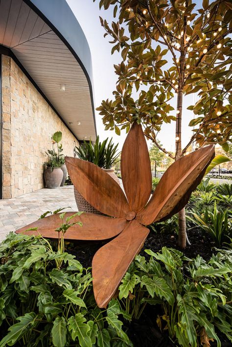 Botanical Pod Small Open – Lump Sculpture Studio Metal Plant Sculpture, Abstract Flower Sculpture, Seed Sculpture, Faux Outdoor Plants, Plant Sculpture, Arizona Decor, Century Plant, Metal Sculptures Garden, Sculpture Studio