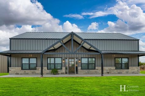 Barndominium Stone Exterior, Barndominium With Stone Accent, Texas Best Barndominium, Barndominium Windows, New Build Must Haves, External Windows, Barndominium Pictures, Easy Diy Chicken Coop, Texas Barndominium