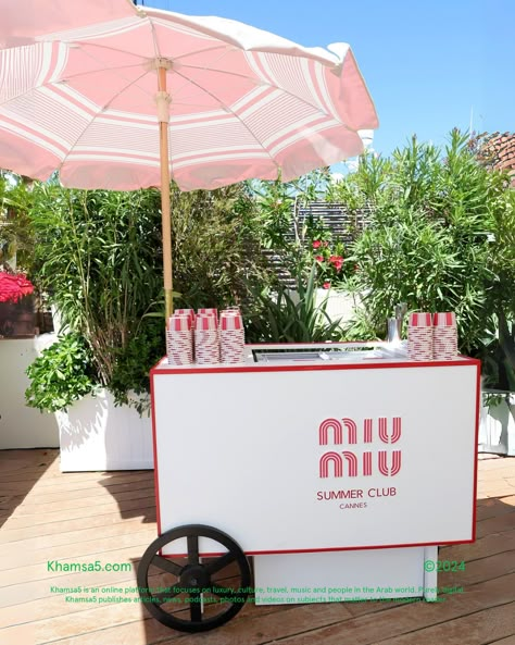 Under the radiant Cannes sun, Miu Miu’s exclusive Summer Club experience unfolded at Plage L’Ecrin, seamlessly blending vintage glamour with contemporary chic. Co-hosted by the iconic @caradelevingne, the event featured an intimate luncheon, nostalgic beach games, and bespoke hospitality. The day was marked by a dreamy tableau of vintage stripes and unmistakable @miumiu flair, creating an idyllic escape for a star-studded guest list. A day of timeless elegance and unforgettable moments, Miu... Beach Club Aesthetic, Experiential Marketing Events, Vintage Stripes, Summer Club, Summer Marketing, Beach Games, Events Ideas, Experiential Marketing, Beach Parties