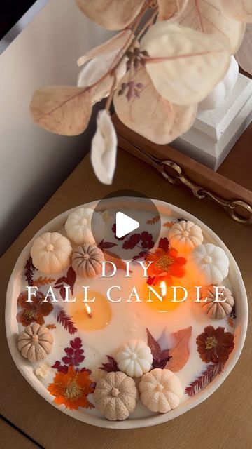 Fall Candle Ideas Diy, Homemade Fall Candles Diy, Pumpkin Candles Diy, Diy Candle Bowl, Diy Bowl Candle, Fall Candle Making, Autumn Candles Diy, Fall Candle Diy, How To Make Candles Diy