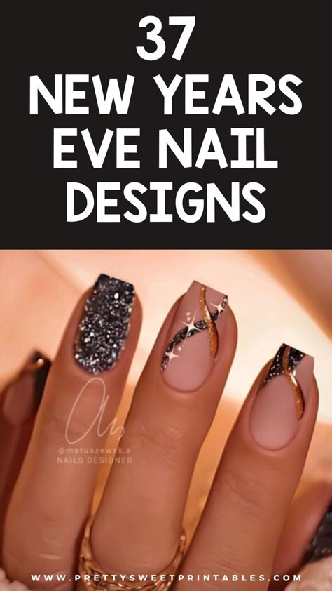 new year eve nail designs ideas New Year’s Eve Gel Nails Short, Acrylic Nail Designs Black Sparkle, January Nail Designs New Years Ideas, Black And Gold Tips Nails, Idea Nail Design, Nail Colors For New Years, Nail Ideas For New Years 2024, Nail Designs For The New Year, Ew Years Eve Nails