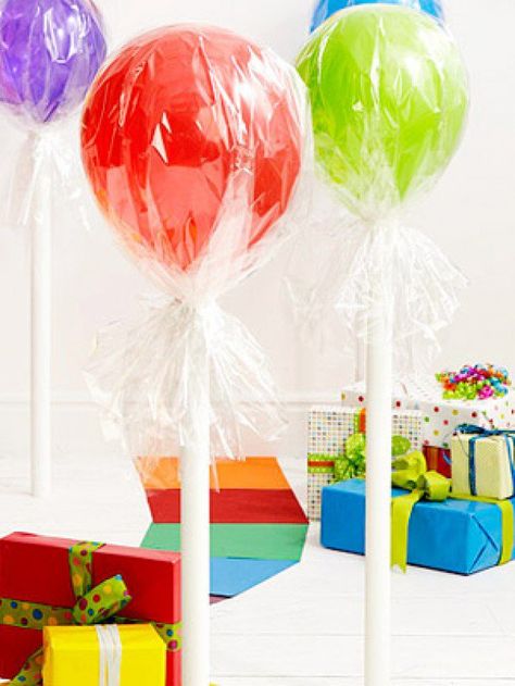 25 Diy Sweet Candy Décor Giant Lollipops, Candy Land Party, Candy Themed Party, Candy Land Birthday Party, Candy Birthday Party, Candyland Birthday, Candyland Party, Diy Balloon Decorations, Balloon Diy