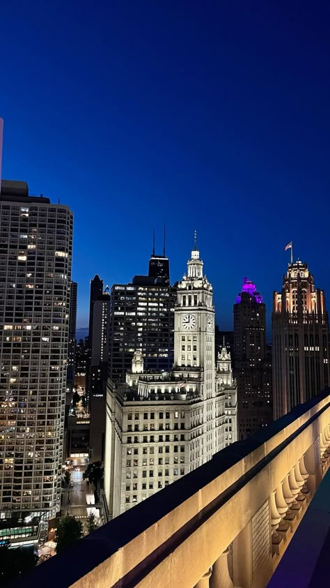 Chicago Rooftop Szn visit chicago • chicago • rooftop season • chicago aesthetic • dinner aesthetics • city night views • city aesthetic • Rooftop Chicago, Buildings To Draw, Chicago Rooftop, Night Views, Chicago Aesthetic, Aesthetic Dinner, Lights Aesthetic, Chicago House, Visit Chicago