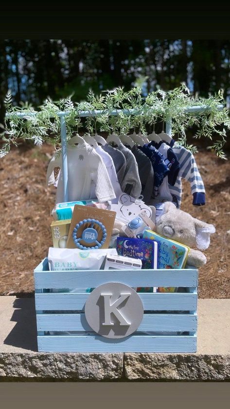 Baby Closet Crate Gift basket-baby Shower Gift Basket-baby - Etsy Gift Basket For Baby Boy, Baby Boy Crate Gift Ideas, Baby Shower Gift Basket Prizes, Baby Shower Box Gift, Regalo Baby Shower Ideas, Baby Basket Ideas, Diy Baby Gift Basket, Baby Shower Closet Gift, Baby Crate Gift Ideas