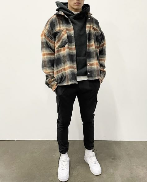 Flannels Mens Outfit, Flannel And Sweatshirt Outfit Guys, Flannel Sweatshirt Outfit Men, Flannel Outfits Men Winter, Boys Flannel Outfit, Plaid Jacket Outfit Men, Hoodie And Flannel Outfits Men, Male Fall Outfits, Man Hoodie Outfit