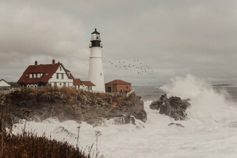 Winter Lighthouse, East Coast Lighthouses, Maine Artwork, Tired Tired Sea, Portland Head Lighthouse, Lighthouse Photography, Nautical Aesthetic, Lighthouses Photography, Winter Artwork