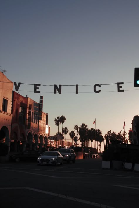 La Venice Beach, Venice Beach Sunset, Venice California Aesthetic, Venice Beach California Aesthetic, Venice Beach Photoshoot, La Beach Aesthetic, La Summer Aesthetic, Venice Beach Aesthetic, California Dreaming Aesthetic