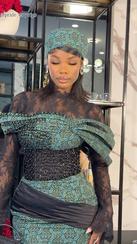 @ozzainee looking like a bag of money in this #AnkaraDress 🤩💰 Makeup / video : @mimililious_ Outfit:… | Instagram African Print Skirt Ankara Styles, Beading Styles, Dinner Dress Ideas, Yoruba Fashion, Bag Of Money, Nigerian Outfits, African Bridal Dress, Corset Fashion Outfits, Ankara Dress Designs