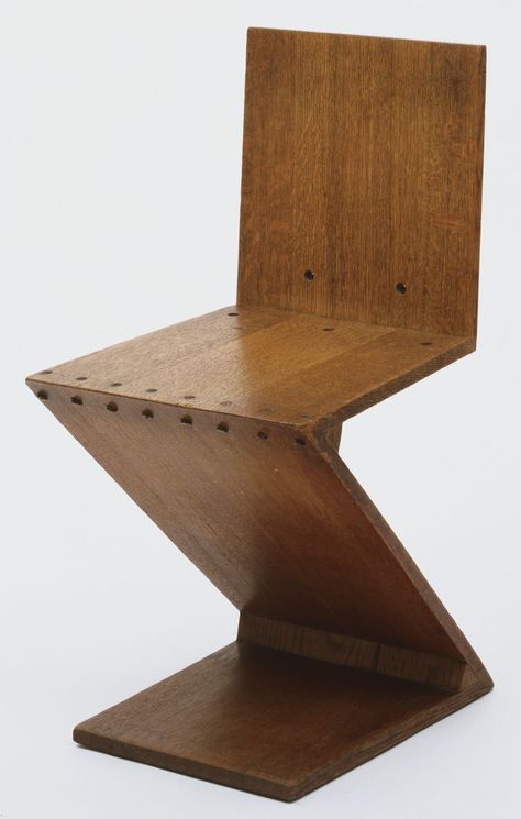 Rietveld Chair, Famous Chair, Gerrit Rietveld, Dutch Furniture, Eileen Gray, Iconic Furniture, Piet Mondrian, Chaise Design, Furniture Designer