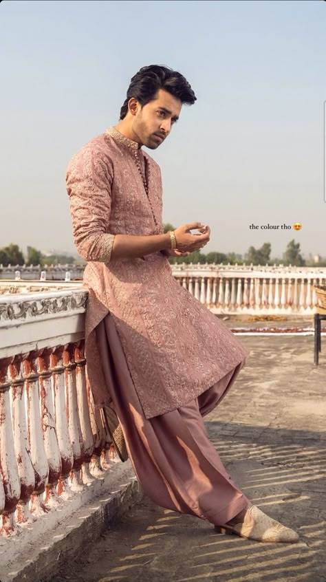 Traditional Indian Mens Clothing, India Fashion Men, Indian Wedding Suits Men, Man Dress Design, Indian Wedding Clothes For Men, Sherwani For Men Wedding, Boys Kurta Design, Wedding Kurta For Men, Groom Dress Men