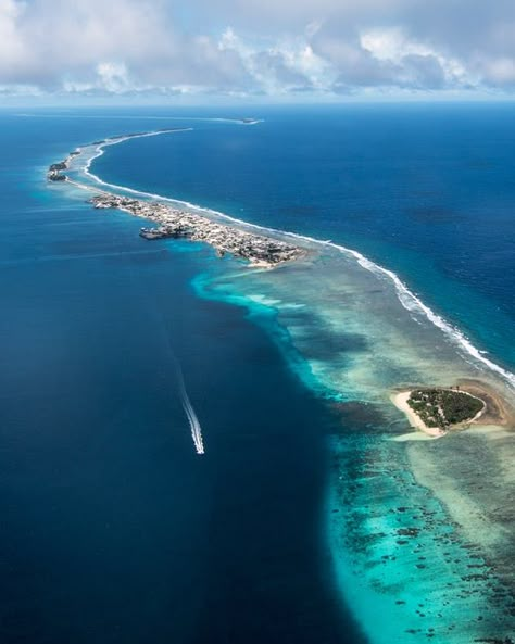 Marshall Islands Food, Likoma Island Malawi, Marshall Islands Culture, Island In The Middle Of The Ocean, Kwajalein Atoll, Kalanggaman Island Leyte, Island Pictures, Colonial History, The Marshall