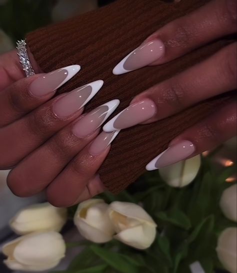 Stilleto Vs Almond Nails, Almond Stilleto French Nails, Curved Stilleto Acrylic Nails, Pointy Almond Nails Long, Deep Almond French Tips, Natural Stilletos Nails, Narrow Almond Nails, Stiletto Nails Medium Length, White Pointy Nails