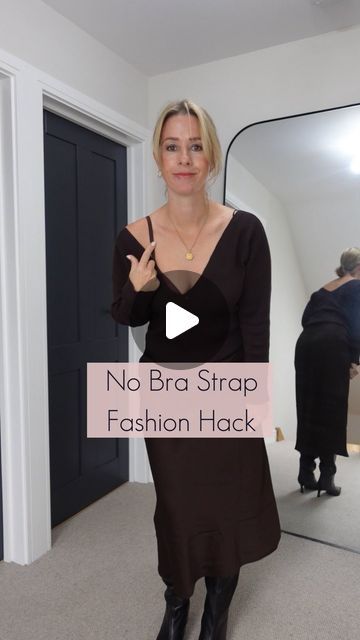 K E R R Y  W H E L P D A L E on Instagram: "Don’t like strapless bras?? No problem 👌
.
#FashionHack #LifeHack #MomHack #MumHack #KerryWhelpdale #DidyouKnow #DIY" How To Convert A Bra Into Strapless, Shorten Straps On Dress, How To Wear A Bra With A Strapless Dress, No Strapless Bra Hack, Style Hacks Clothes Tips And Tricks, Diy Strapless Bra Hacks, Bra Hacks For Off Shoulder Tops, How To Make A Bra Strapless, Dress Too Big Hacks