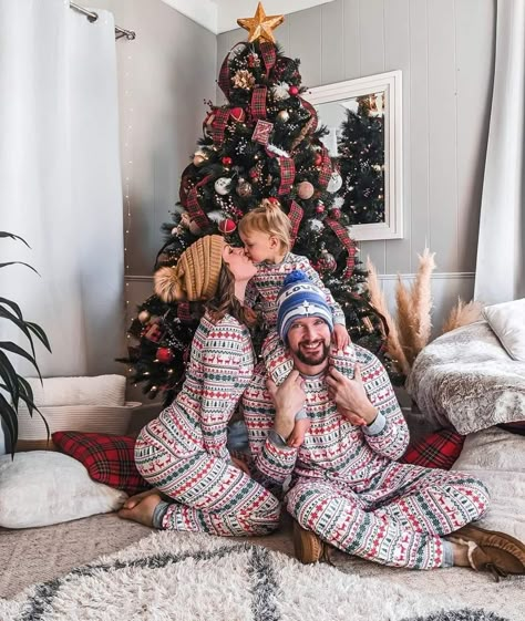 Matching Pajama Family Christmas Pictures, Christmas Pijama Photoshoot, Pajama Pictures Christmas, Indoor Christmas Pajama Photos, Christmas Pj Photoshoot At Home, Christmas Tree Pajama Pictures, 1st Family Christmas Photos, Family Pajama Pictures, Pajama Christmas Card