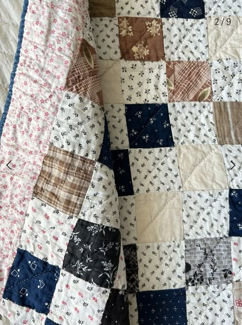 Square And Triangle Quilt, Learn How To Quilt For Beginners, Quilt Blanket Pattern, Easy Quilts For Beginners Simple, How To Quilt For Beginners, Quilt Bedding Ideas, Basic Quilt Patterns, King Size Quilt Patterns, Simple Quilt Pattern