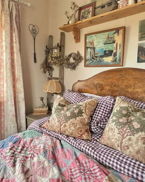 34 Cottagecore Bedrooms That Couldn't Be Any Cozier Pink English Country Bedroom, Grandma Cottage Bedroom, Floral And Gingham Bedding, Grandmacore Bedding, Cute Cottage Core Bedroom Ideas, Antique Cottage Bedroom, Cottagecore Headboards, British Cottage Bedroom, Colorful Cottagecore Bedroom