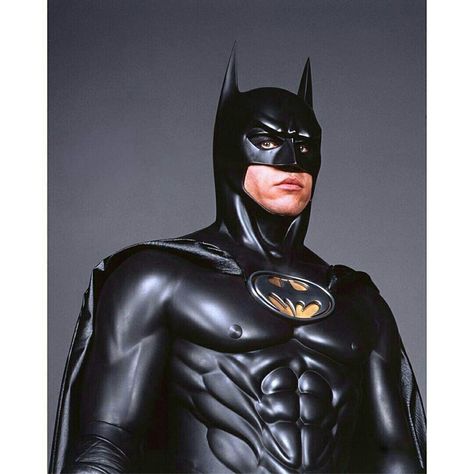 Val Kilmer Batman (1995) Batman Suit, Batman Forever, Batman Armor, Batman Film, Batman Costumes, Tim Burton Films, Batman Returns, Val Kilmer, Batman Universe