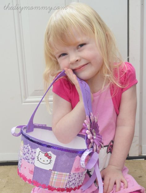 DIY Upcycled Easter Basket from an Ice Cream Pail by The DIY Mommy. Ice Cream Bucket, Make A Basket, Easter Basket Crafts, Diy Easter Basket, Diy Mommy, Craft Foam, Easter Basket Diy, An Ice Cream, Foam Crafts