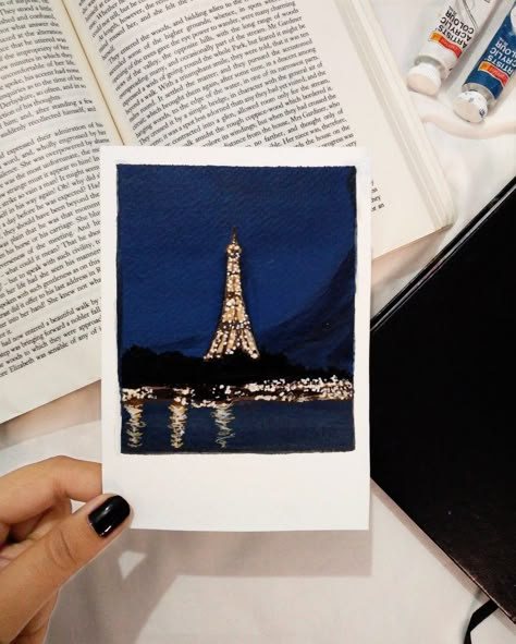 Paris polaroid painting Acrylic Painting Polaroid, Polaroids Painting Ideas, Polaroid Pictures Drawing Ideas, Mini Polaroid Painting Aesthetic, Polaroid Sketch Drawings, Polaroid Pictures Painting, Polaroid Picture Painting, Small Polaroid Paintings, Painting On Polaroids