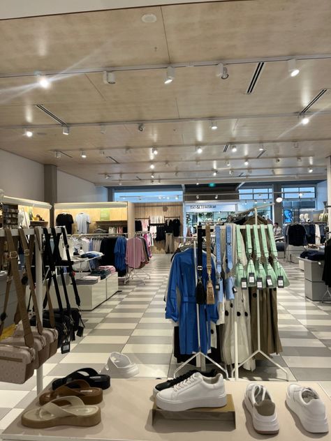 Country road nz sylvia park store aesthetic clothes Clothing Store Job Aesthetic, Retail Work Aesthetic, Job Aesthetic Retail, Working In Retail Aesthetic, Working Retail Aesthetic, Retail Store Aesthetic, Retail Aesthetic Job, Store Owner Aesthetic, Retail Worker Aesthetic