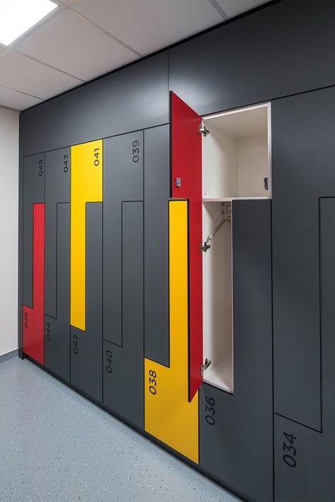 Smart Lockers for Office Staff and Visitors Modern Locker Room Design, Smart Locker Design, Office Locker Room, Lockers Design, Locker Room Design, Staff Lockers, Small Lockers, Locker Furniture, Office Documents