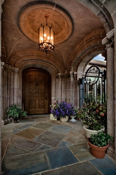 Front House Ideas Entrance, Tuscan Style Homes, Hacienda Style Homes, Beautiful Front Doors, Fayetteville Arkansas, Front Entryway, Casas Coloniales, Spanish Style Homes, Hacienda Style