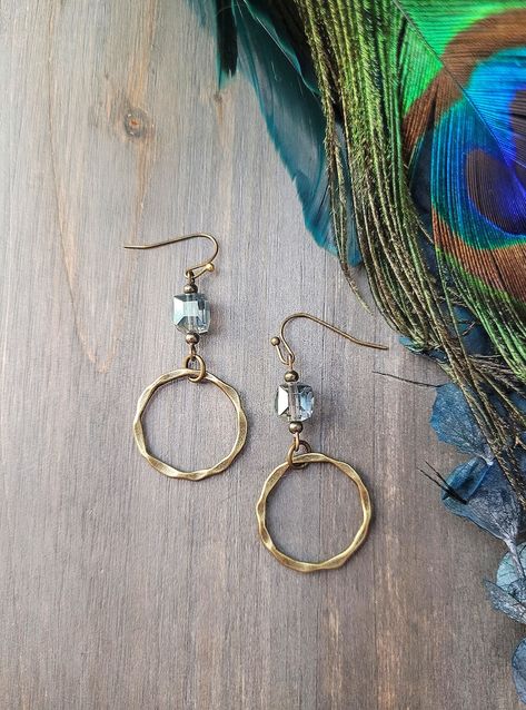 Boho Hoop Earrings, Hammered Bronze and Glass Earrings, Boho Jewelry, Dangle Earrings, Bohemian Earrings, Unique Earrings, Rustic Earrings - Etsy Bohemian Earrings Diy, Diy Metal Earrings, Bag Charms Diy, Jewel Crafts, Diy Earrings Dangle, Beading Earrings, Aesthetic Jewellery, Earrings Handmade Boho, Eclectic Jewelry