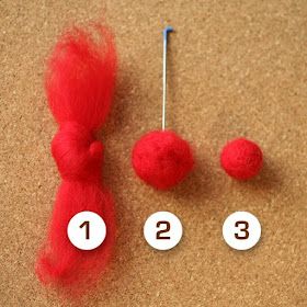 source Tovad Ull, Felted Balls, Needle Felting Diy, Felted Wool Crafts, Felt Beads, Needle Felting Tutorials, Wet Felt, Felt Jewelry, Needle Felting Projects