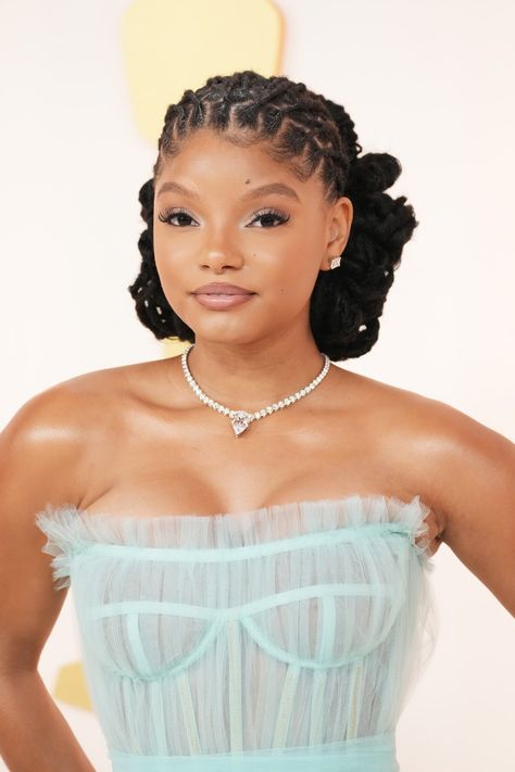 Halle Bailey Makeup, Chole Bailey, Chloe Halle, The Little Mermaid 2023, Little Mermaid 2023, Berry Lipstick, Ella Purnell, Chloe X Halle, Smokey Eye For Brown Eyes