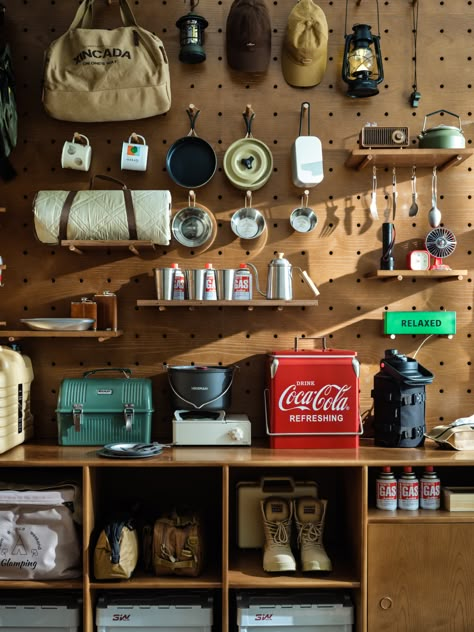 Pegboard Gear Storage, Camping Gear Pegboard, Gear Storage Room, Hiking Gear Storage, Outdoor Gear Room, Gear Room Ideas, Friends Living Room, Pantry Wardrobe, Camping Room