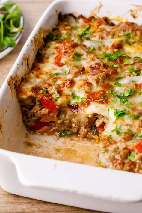 Keto Philly Cheesesteak Casserole (yum!) - Keto Pots Philly Cheesesteak Keto, Keto Philly Cheesesteak Casserole, Healthy Casserole Dishes, Keto Philly Cheesesteak, Philly Cheesesteak Casserole, Cheesesteak Casserole, Breakfast Low Carb, Keto Beef Recipes, Keto Casserole