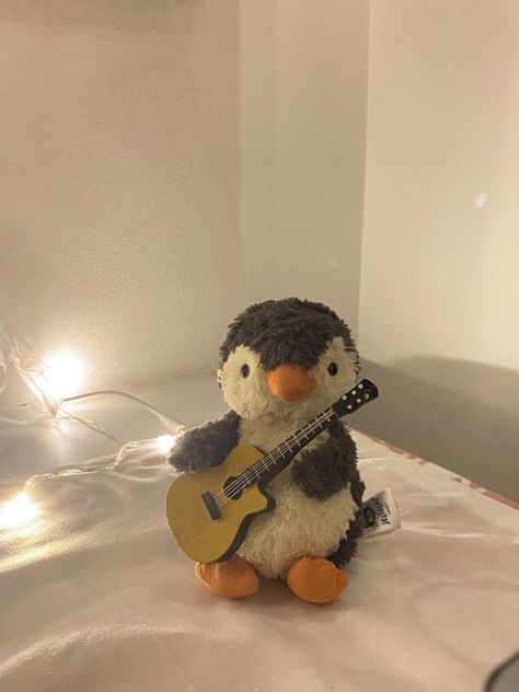 Penguin Plushie Aesthetic, Jellycat Penguin, Penguin Plushie, Stuffed Penguin, Penguin Wallpaper, Teddy Boy Style, Plush Penguin, Kawaii Penguin, Penguin Plush