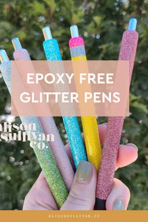 How To Do Pen Wraps, How To Make Custom Pens, Diy Glitter Pens Epoxy, Diy Ink Pens Ideas, How To Make Glitter Pens With Uv Resin, Making Pens With Resin, How To Epoxy Pens Diy, How To Make Glitter Pens With Epoxy, Diy Epoxy Pen Tutorial