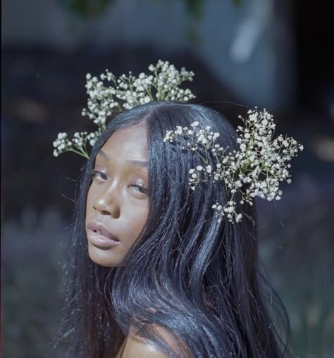 Fairy Aesthetic Black Women, Ethereal Art Black Woman, Etheral Black Women, Soft Beauty Aesthetic, Ethereal Photoshoot Fairytale, Ethereal Aesthetic Black Women, Fairy Core Black Women, Feminine Beauty Aesthetic, Whimsigoth Black Woman