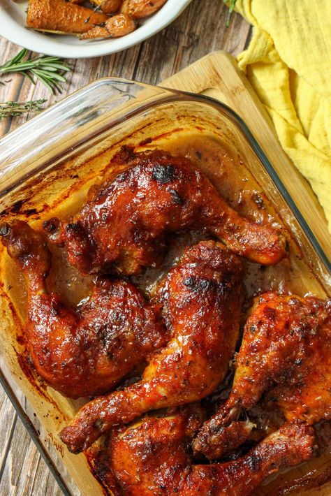 How to Make Maple Sriracha Chicken Legs - My Eager Eats Chicken Quarter Recipes, Maple Sriracha, Chicken Quarters, Clean Chicken, Sriracha Chicken, Chicken Leg Recipes, Paprika Chicken, Chicken Legs, Roasted Carrots