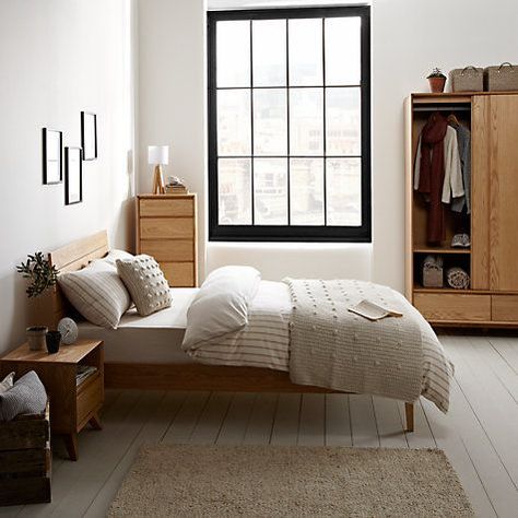 Scandinavian Room Bedroom, Minimalist Bedroom Wardrobe, Muji Bedroom, Rustic Minimalism, Cozy Small Bedrooms, Chest Drawers, Scandinavian Furniture Design, Small Apartment Design, Scandinavian Minimalist