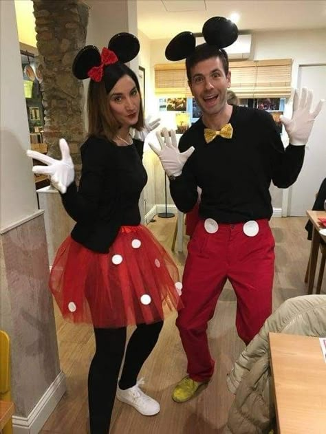 Diy Mickey Mouse Costume, Minnie Mouse Kostüm, Minnie Mouse Costume Diy, Mickey Costume, Minnie Costume, Diy Mickey Mouse, Miki Mouse, Diy Couples Costumes, Mickey Mouse Costume