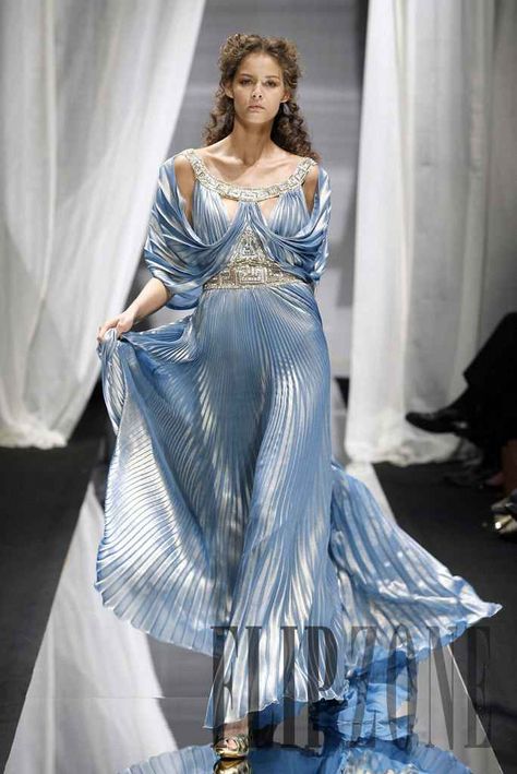 Zuhair Murad Fall-winter 2007-2008 - Couture Fancy Attire, High Fashion Dresses, Fantasy Dresses, Fashion Gowns, Fantasy Gowns, Zuhair Murad, Fantasy Dress, Gorgeous Gowns, Fantasy Fashion