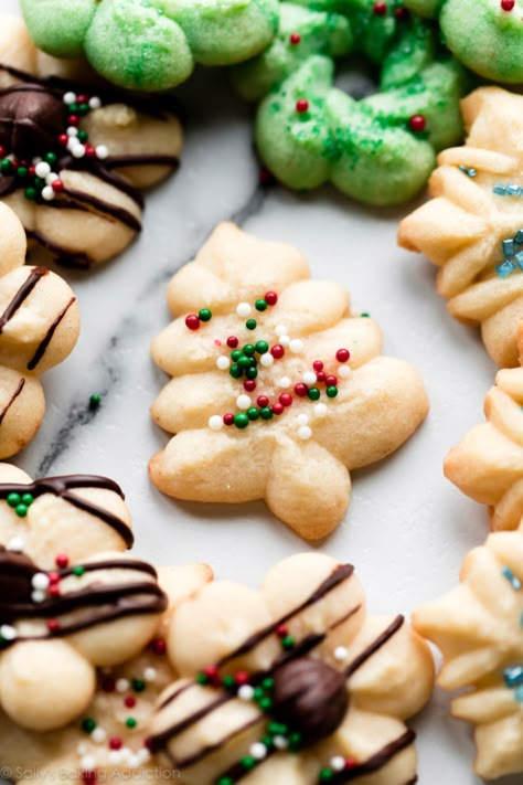 Sallysbakingaddiction Christmas Cookies, Christmas Spritz, Christmas Spritz Cookies, Cookie Press Recipes, Easy Cookie Dough, Spritz Cookie, Spritz Cookie Recipe, Cookie Recipe Video, Sally's Baking