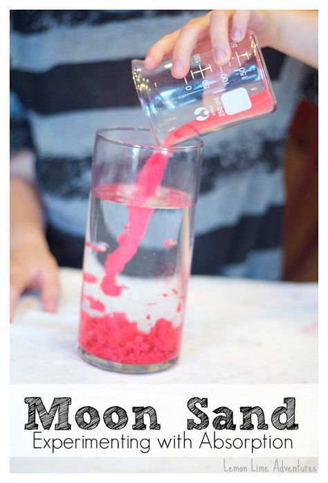 Moon Sand Experiment with Absorption: Great Science experiment to understand how the sensory dough works Sand Recipe, Moon Sand, Science Experiments For Kids, Experiments For Kids, Science Activities For Kids, Kids Science, Preschool Science, Science Ideas, Homeschool Science