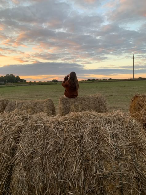 Summer In Village, Hay Aesthetic, Country Summer Aesthetic, Poland Summer, Summer In The Country, Poland Aesthetic, Summer Countryside, Midwest Summer, Summer Fields