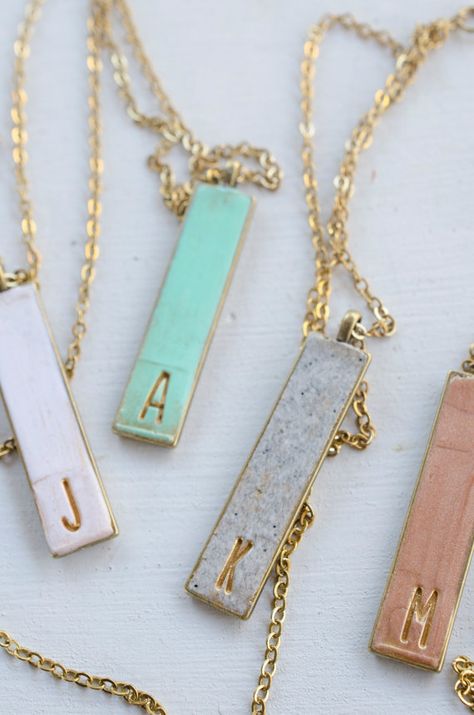 Gold Packaging, Floating Diamond Necklace, Diamond Initial Necklace, Rectangle Pendant, Photo Pendant, Clay Jewelry Diy, Clay Necklace, Geometric Necklace, Bright Gold