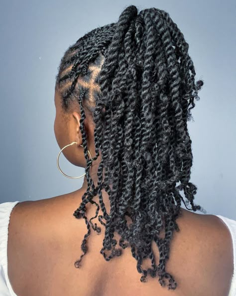 Two strand twist on natural hair Faux 2 Strand Twist, Two Strand Twist Added Hair, Short Two Strand Twist Natural Hair Styles, Two Strand Twist Natural Hair Styles, Two Strand Twist Natural Hair, Twist On Natural Hair, Twist Natural Hair, Hairstyle Natural Hair, Hair Twists