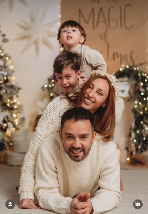 Family Of 3 Christmas Pictures In Front Of Tree, Christmas Photoshoot Family Studio Pajamas, At Home Christmas Photoshoot Family Of 4, Family Christmas Pictures White Backdrop, Christmas Sweater Photoshoot Family, Modern Christmas Family Photos, Family Photo In Front Of Christmas Tree, Winter Indoor Family Photos, Family Home Christmas Photos