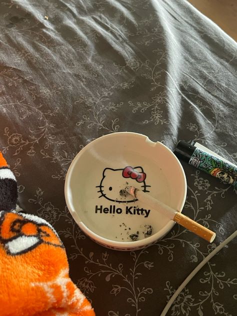 Hello Kitty Ashtray, Christmas Ashtray, Ashtray Clay, Secret Santa, Hello Kitty, Kitty, Christmas, Pins, Quick Saves